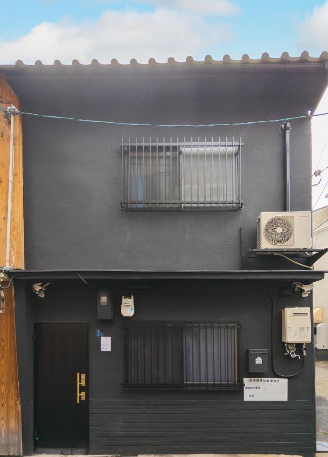 花園町駅から1分 難波から4分 今年リフォーム済み シャワー洗面トイレ各階付き 通天閣難波天王寺大阪城近々 Wi-Fi有り 星夜屋 Osaka Exterior foto